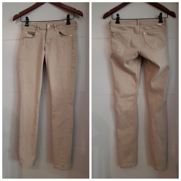 2/$20 💙H&M Push Up Low Rise Jeggings - Picture 5 of 11